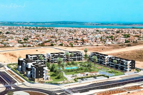 Apartment à Torrevieja, Alicante, Espagne 2 chambres, 77 m2 No. 132994