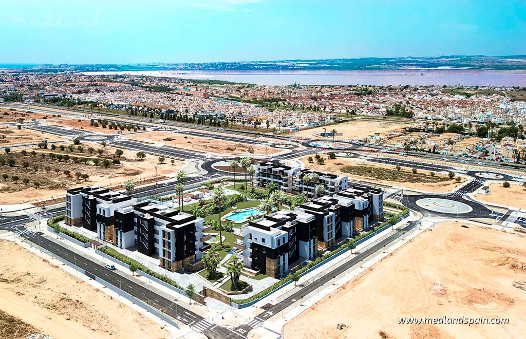 Apartamento en Torrevieja, Alicante, España 2 dormitorios, 77 m2 No. 132994