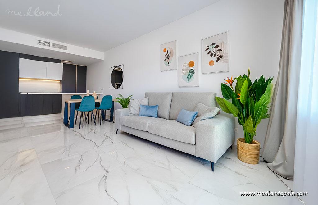 Apartamento en Torrevieja, Alicante, España 2 dormitorios, 77 m2 No. 132994