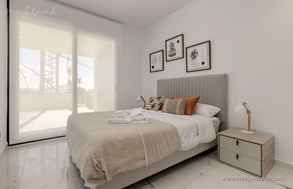 Apartamento en Torrevieja, Alicante, España 2 dormitorios, 77 m2 No. 132994