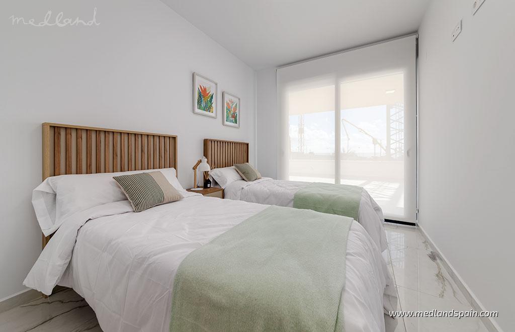 Apartamento en Torrevieja, Alicante, España 2 dormitorios, 77 m2 No. 132994