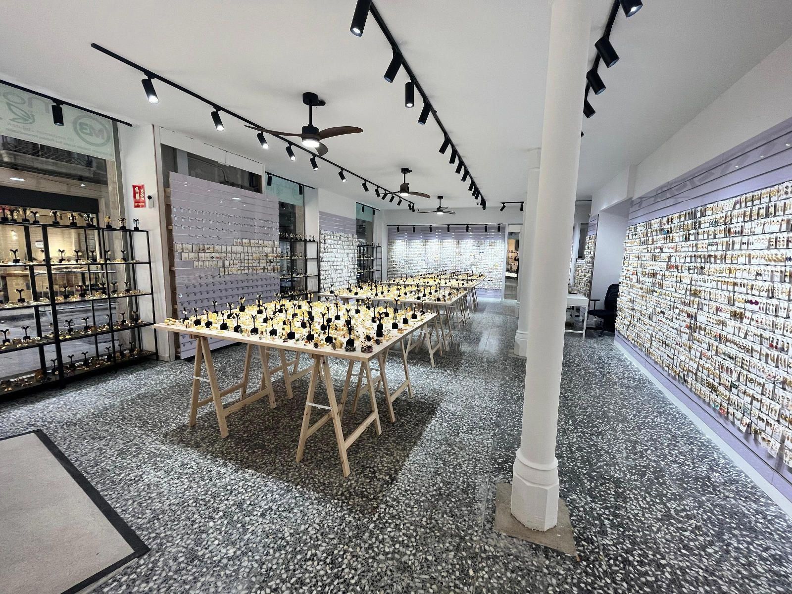 Propiedad comercial en Barcelona, España 130 m2 No. 160715