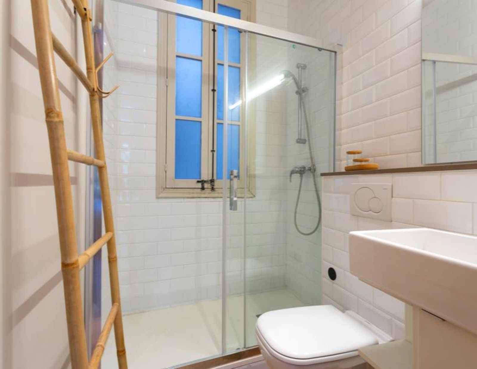 Propiedad comercial en Barcelona, España 735 m2 No. 160714