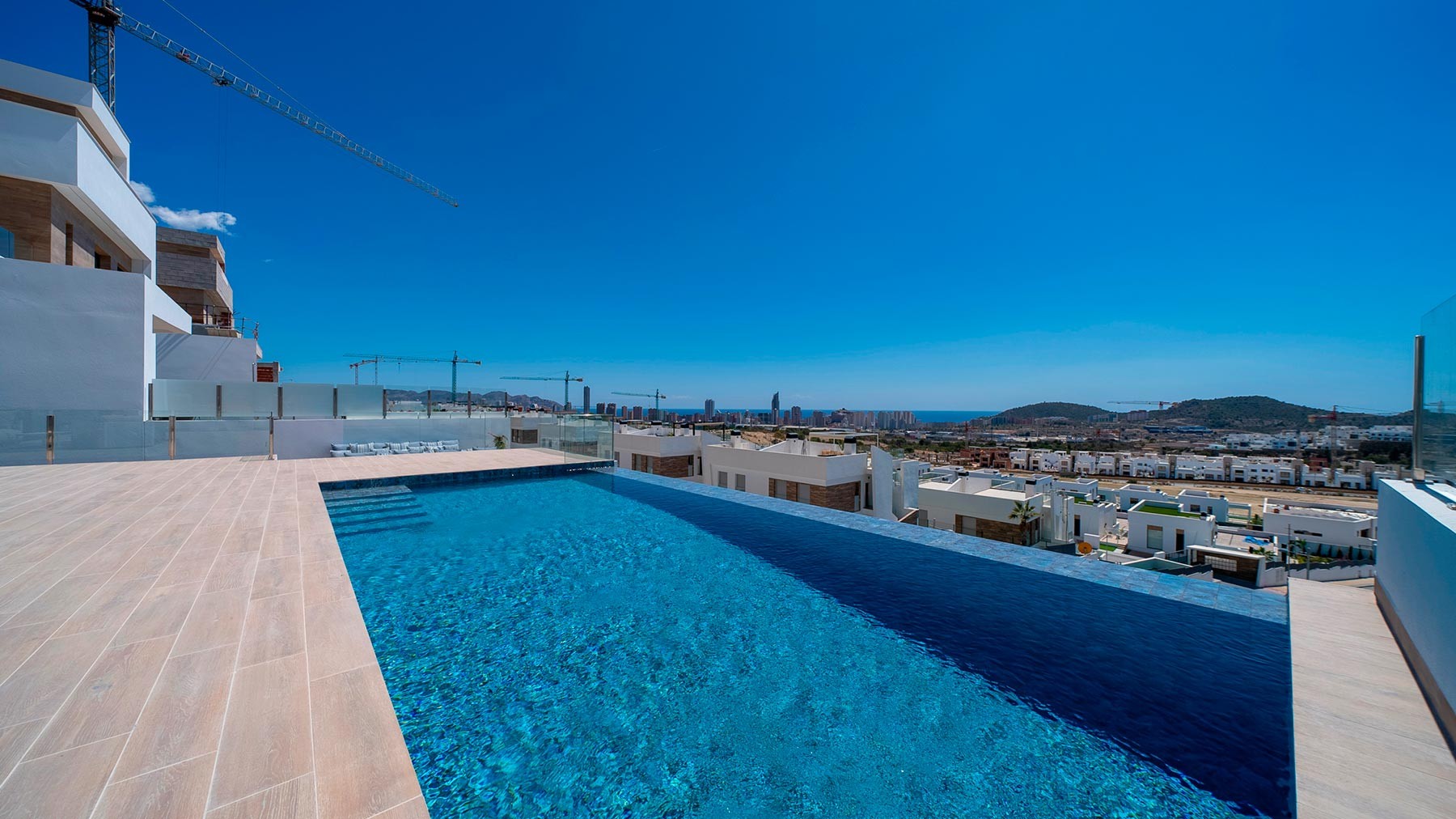 Villa i Finestrat, Alicante, Spanien 4 sovrum, 356 kvm. Nr. 96557