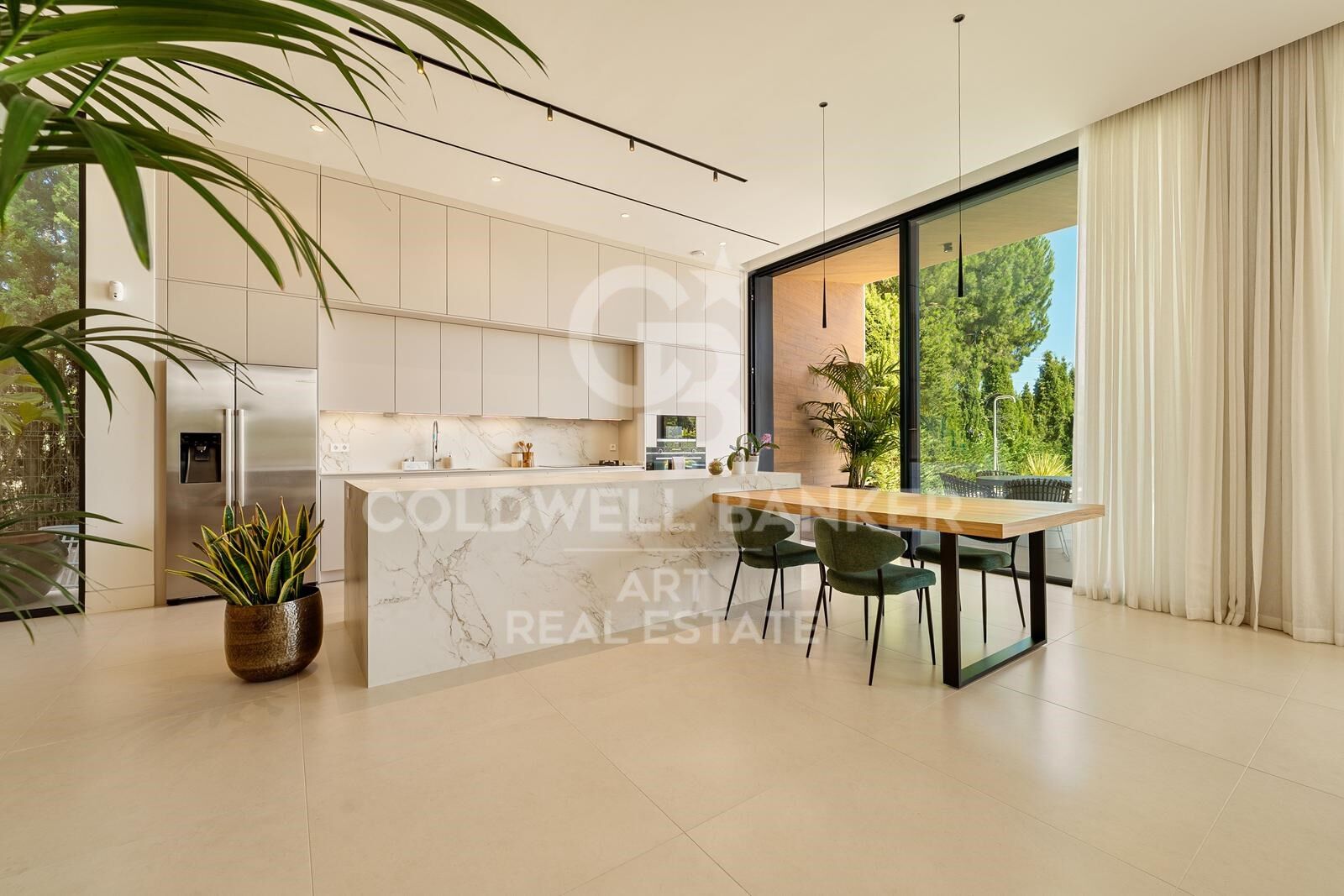 Dom w Marbella, Malaga, Hiszpania 6 sypialni, 1057 mkw. nr 157673