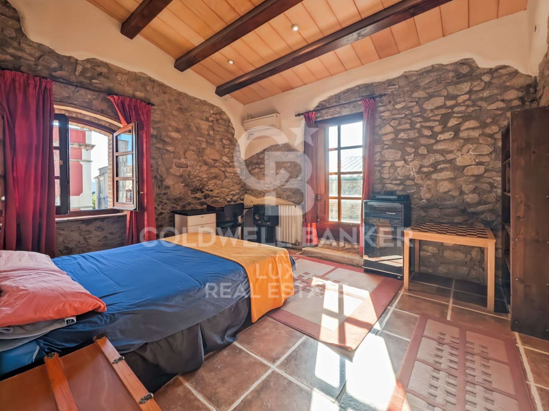 Сasa en Agullana, Gerona, España 3 dormitorios, 404 m2 No. 157671