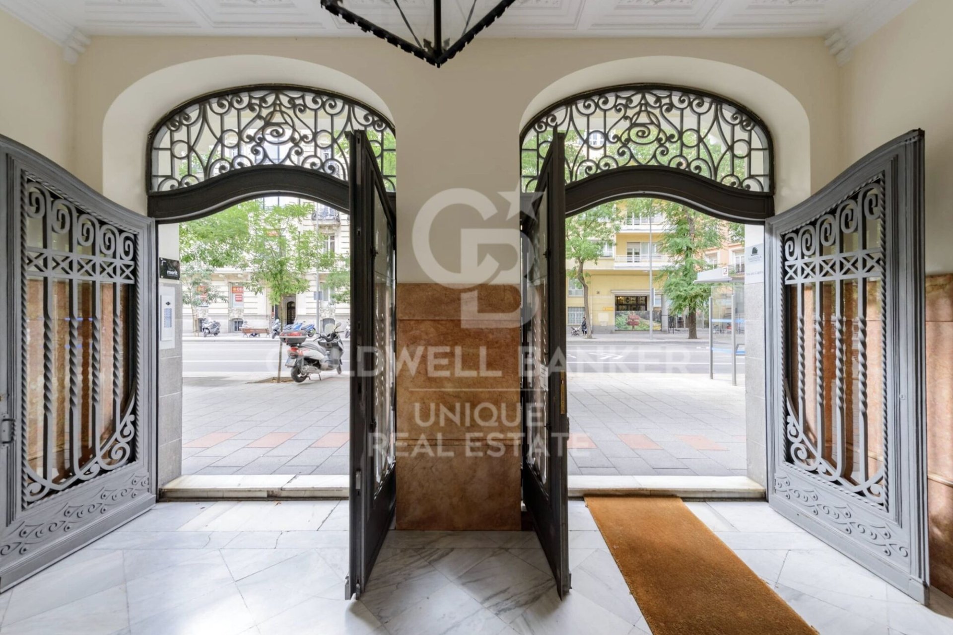 Apartamento en Madrid, España 4 dormitorios, 346 m2 No. 157670