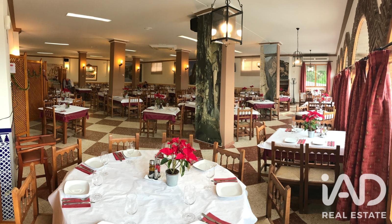 Commercial property in Ardales, Malaga, Spain 323 sq.m. No. 187979