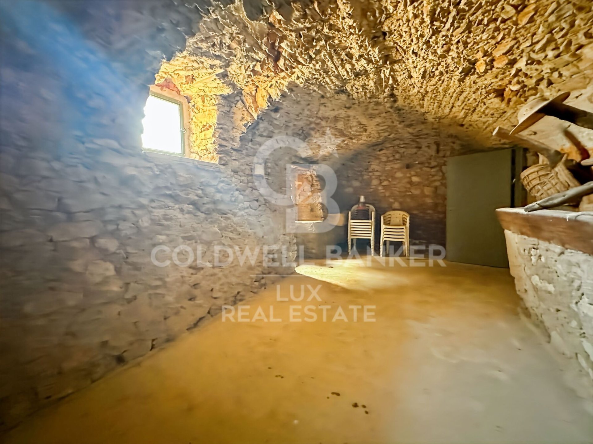 House à L'Escala, Girona, Espagne 1352 m2 No. 158174