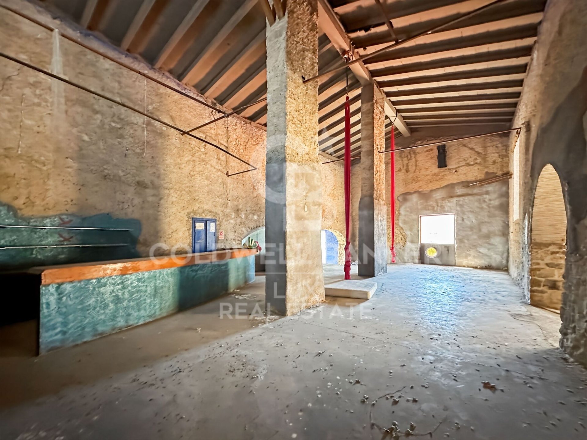 House à L'Escala, Girona, Espagne 1352 m2 No. 158174