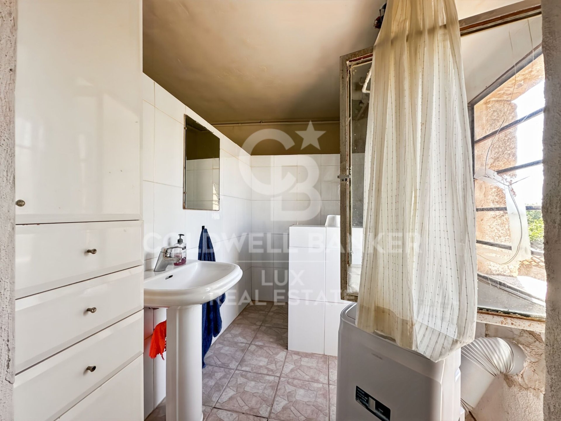 House à L'Escala, Girona, Espagne 1352 m2 No. 158174