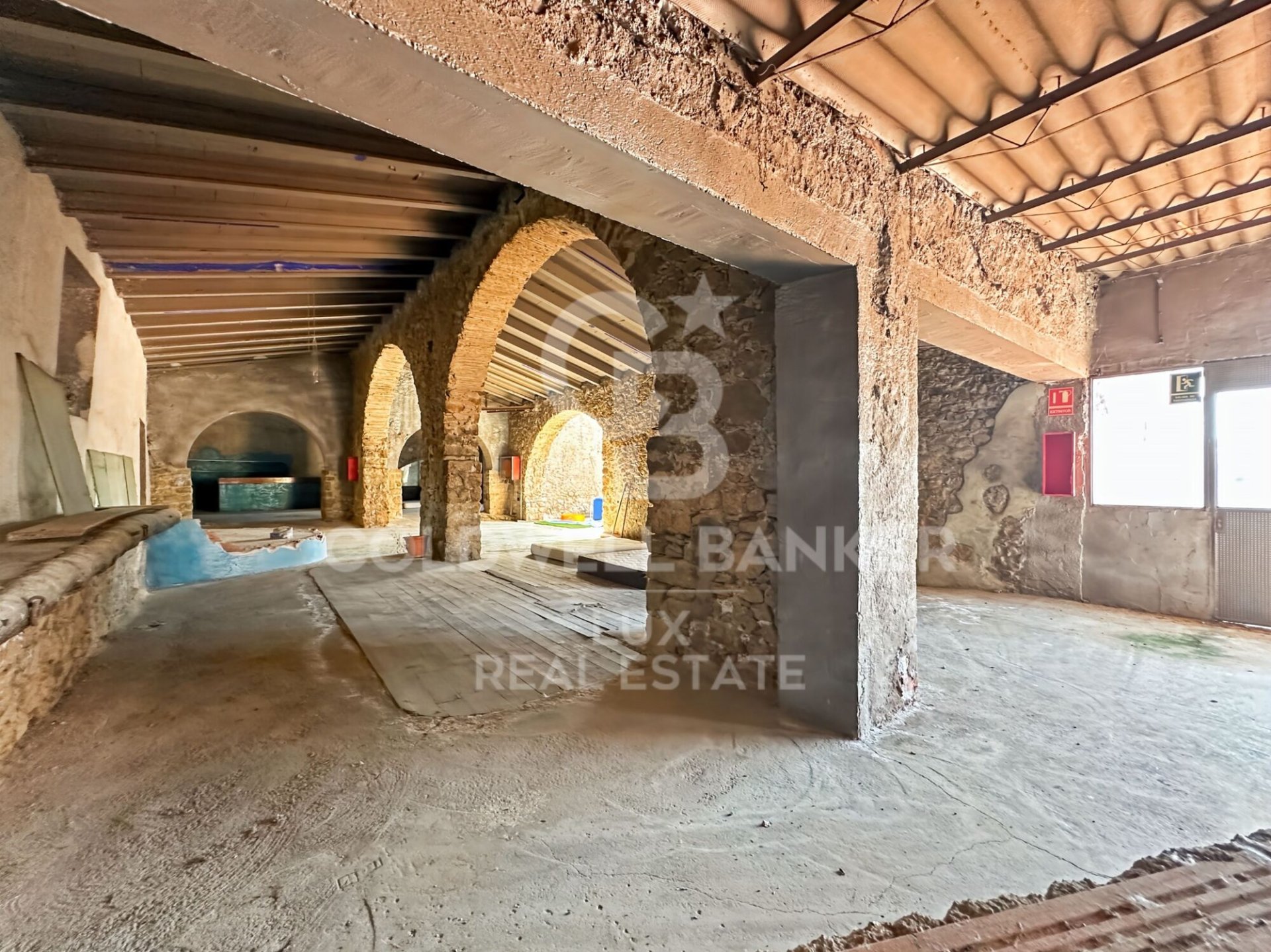 House à L'Escala, Girona, Espagne 1352 m2 No. 158174