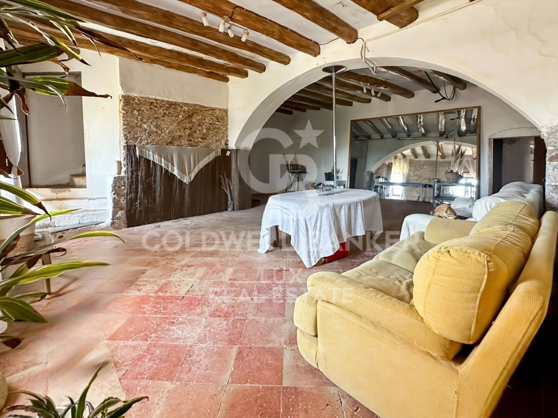 House à L'Escala, Girona, Espagne 1352 m2 No. 158174