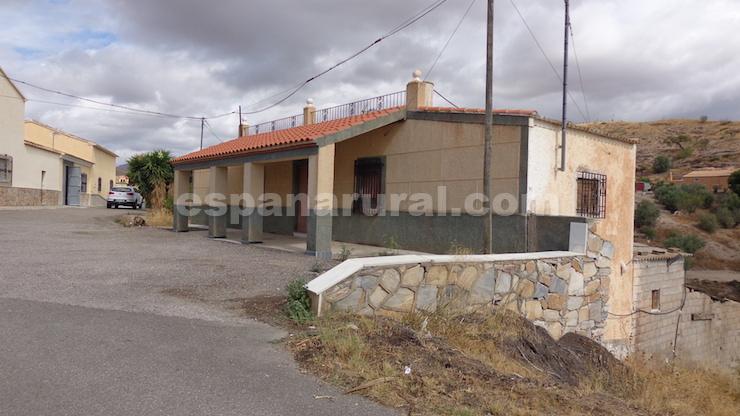 House in Albox, Almeria, Spain 6 bedrooms, 275 sq.m. No. 184001