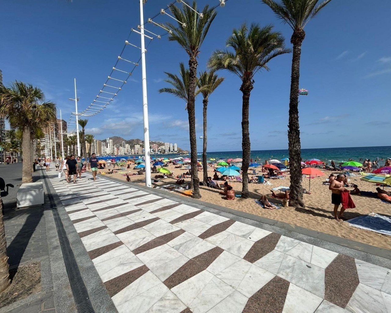 Apartment in Benidorm, Alicante, Spain 3 bedrooms, 115 sq.m. No. 119384