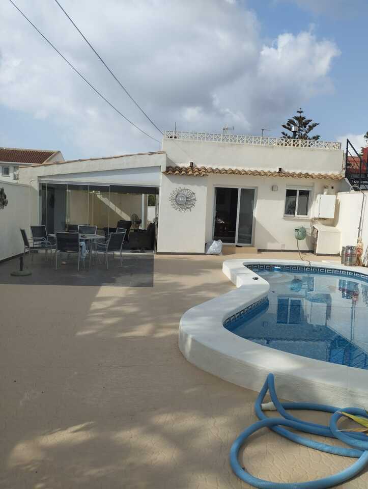 Huvila Cabo Roig, Alicante, Espanja 2 makuuhuonetta,  No. 195431