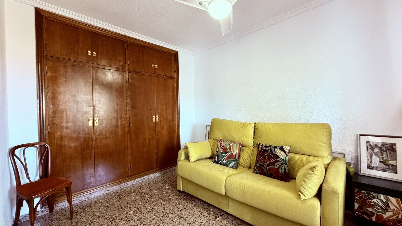 Apartamento en Alicante, España 3 dormitorios,  No. 195429
