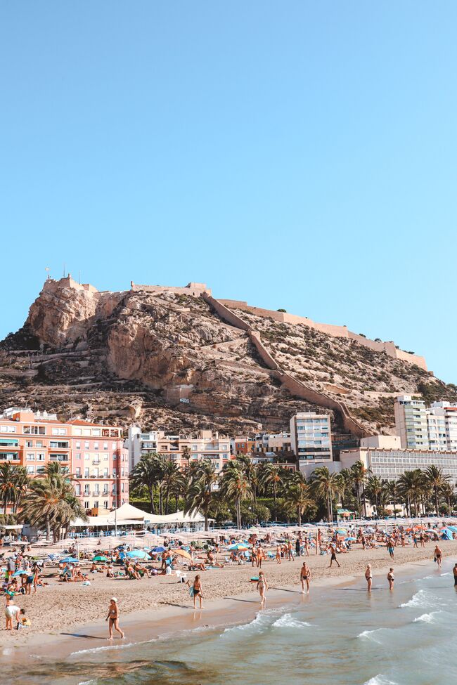 Apartamento en Alicante, España 3 dormitorios,  No. 195429
