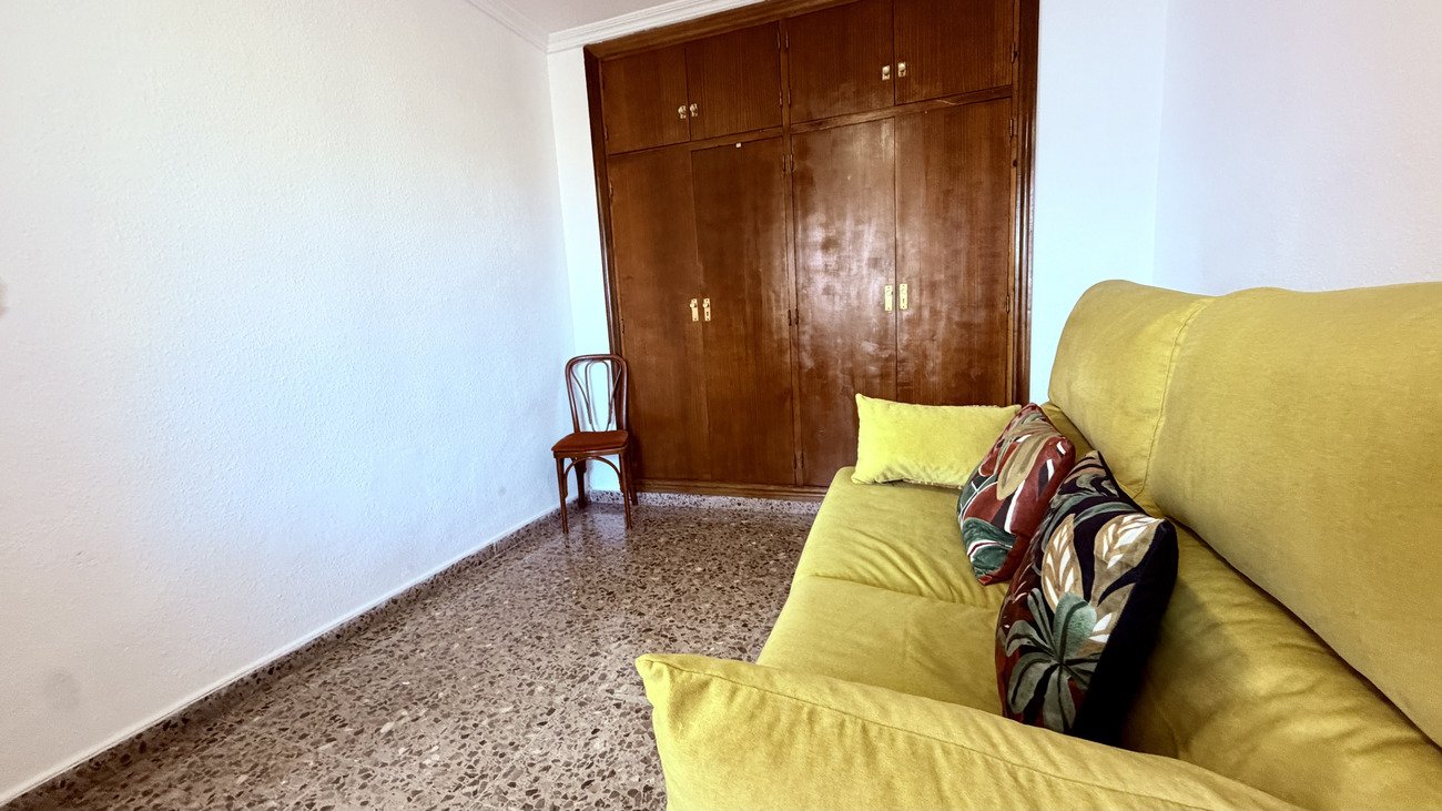 Apartamento en Alicante, España 3 dormitorios,  No. 195429