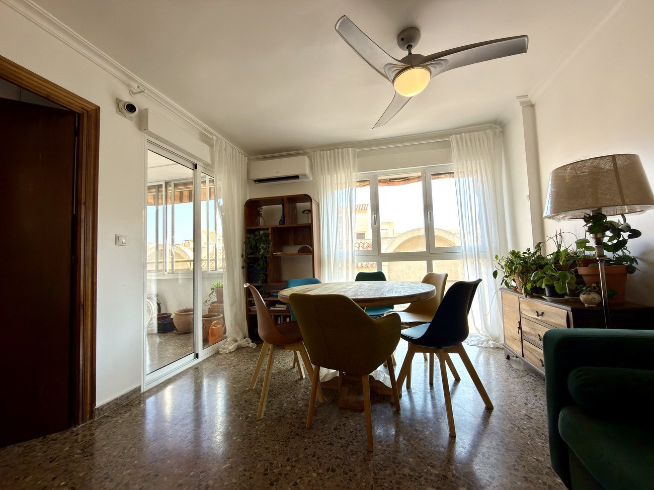 Apartamento en Alicante, España 3 dormitorios,  No. 195429