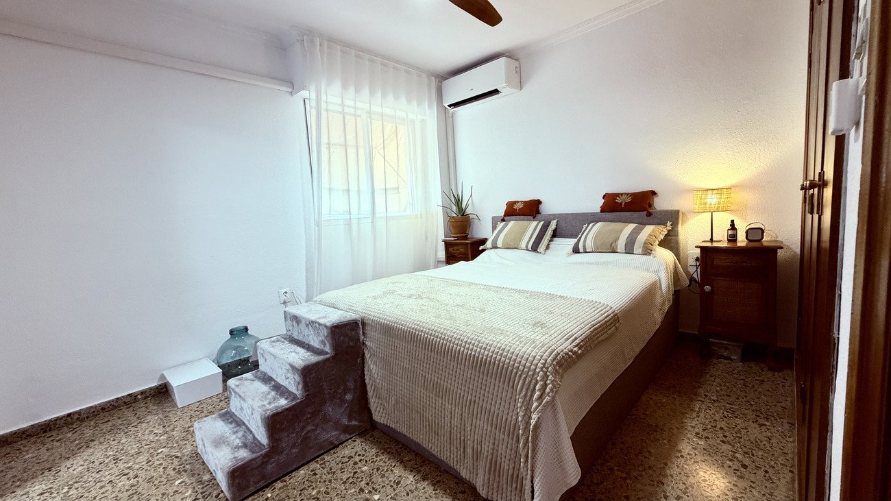 Apartamento en Alicante, España 3 dormitorios,  No. 195429
