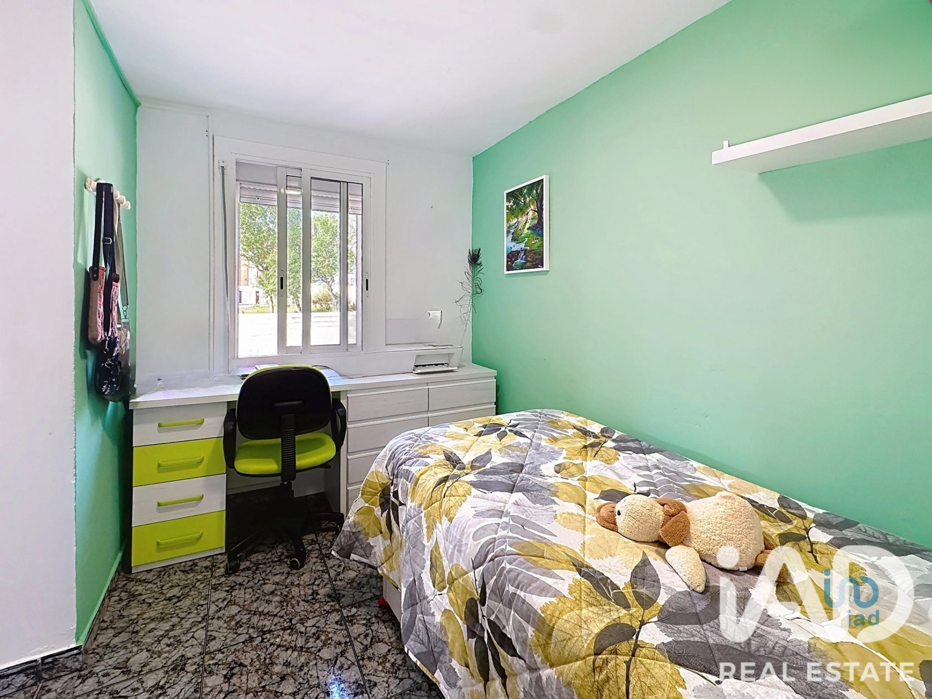 Apartment à Olesa de Montserrat, Barcelona, Espagne 3 chambres, 61 m2 No. 196624
