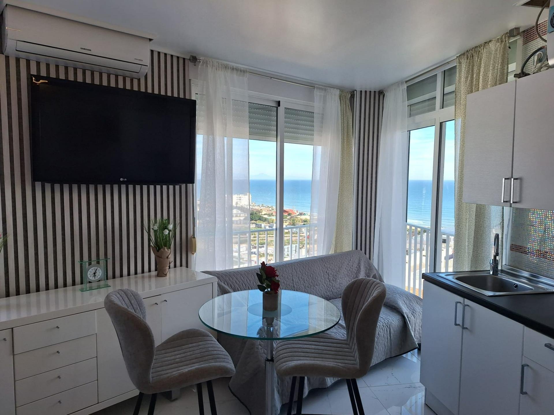Apartament w Torrevieja, Alicante, Hiszpania 33 mkw. nr 182938