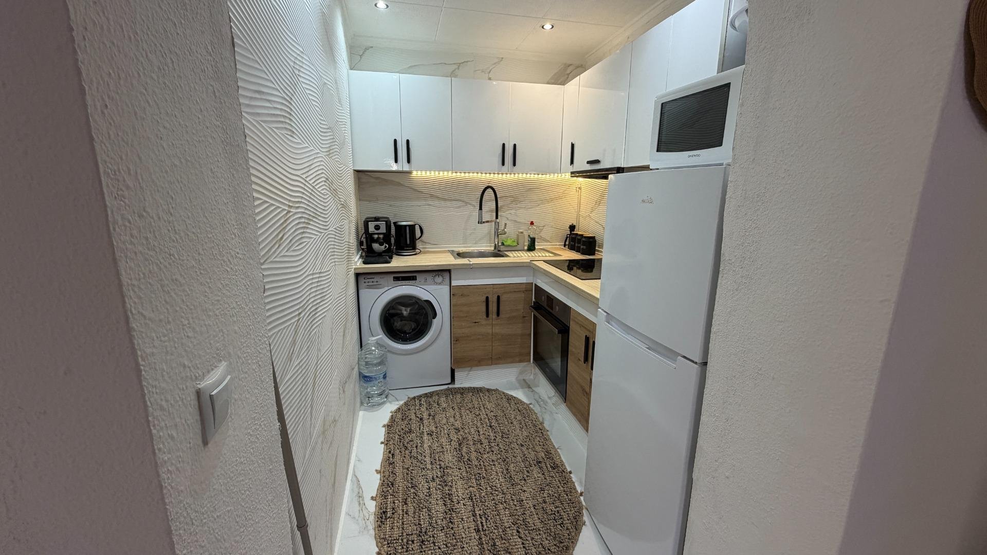 Appartamento a Torrevieja, Alicante, Spagna 44 mq. N° 182973