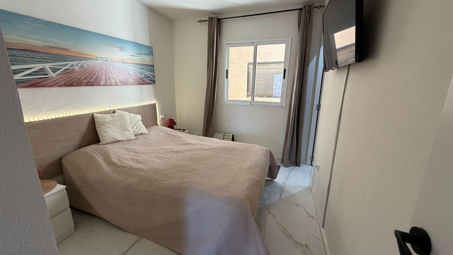 Appartamento a Torrevieja, Alicante, Spagna 44 mq. N° 182973