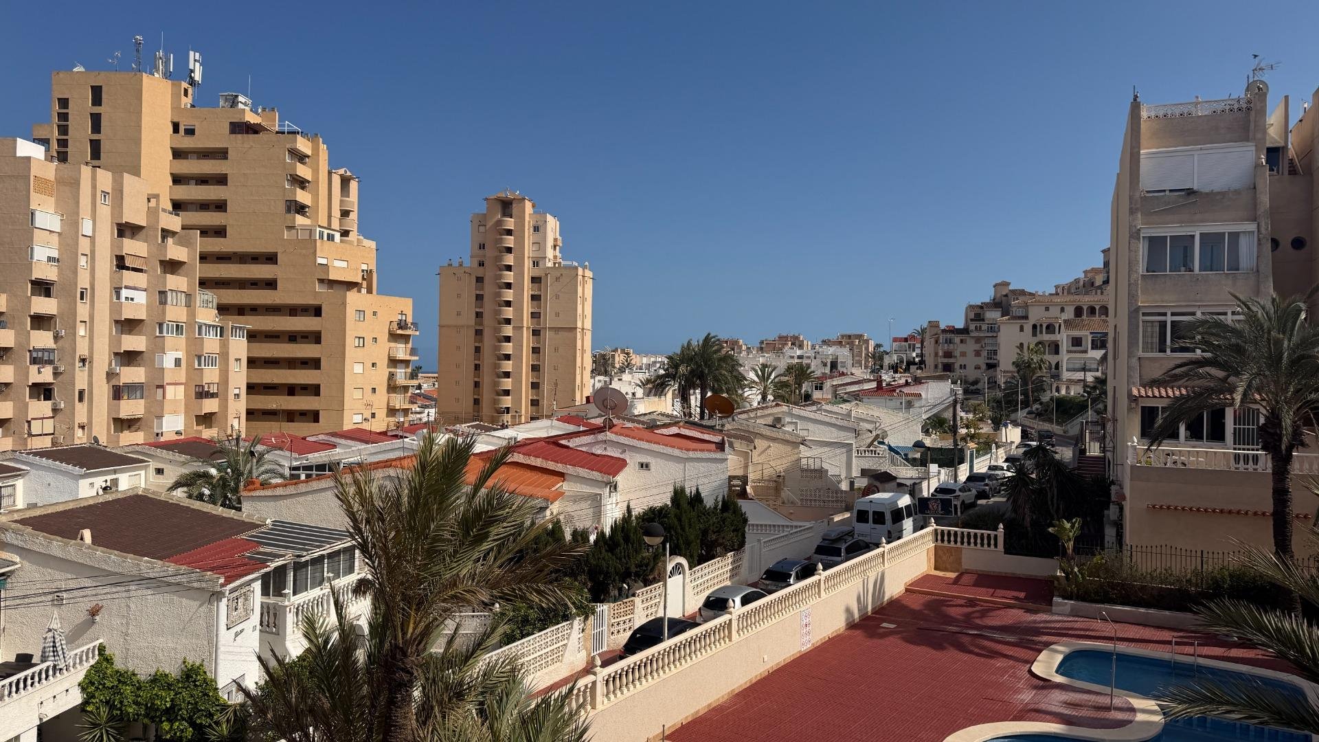 Appartamento a Torrevieja, Alicante, Spagna 44 mq. N° 182973