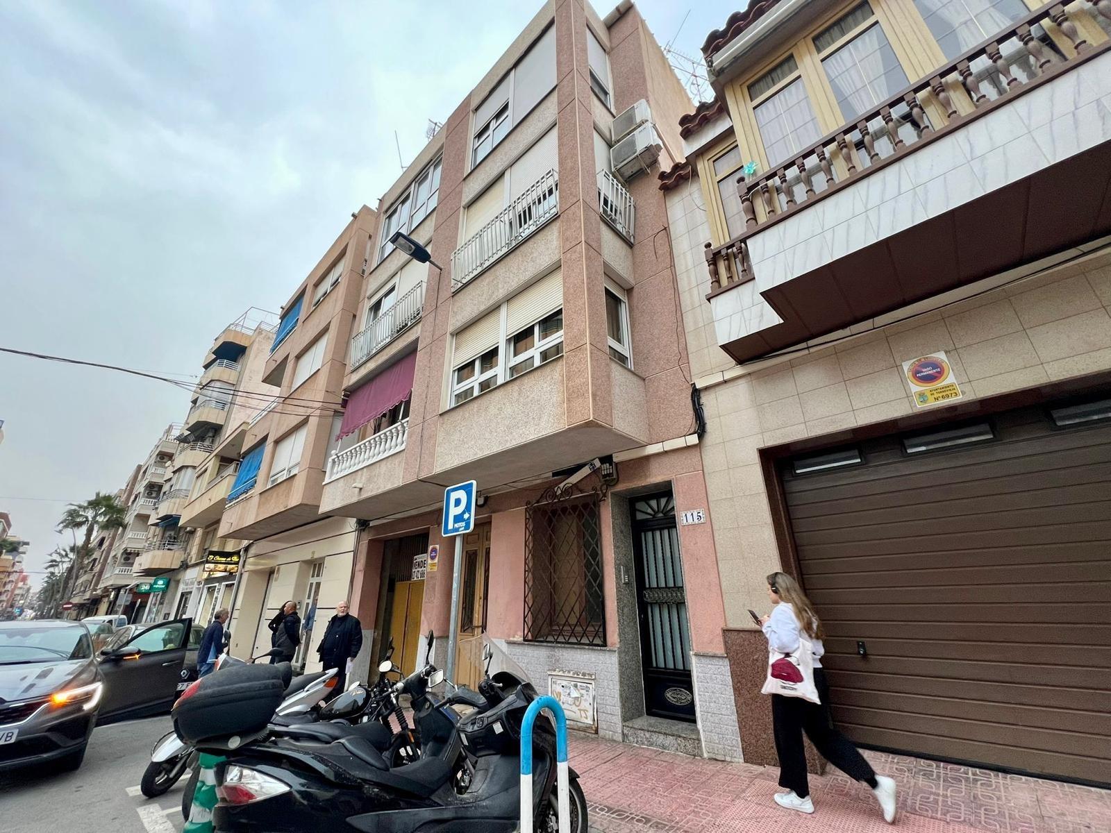 Huoneisto Torrevieja, Alicante, Espanja 4 makuuhuonetta, 112 m2 No. 182971