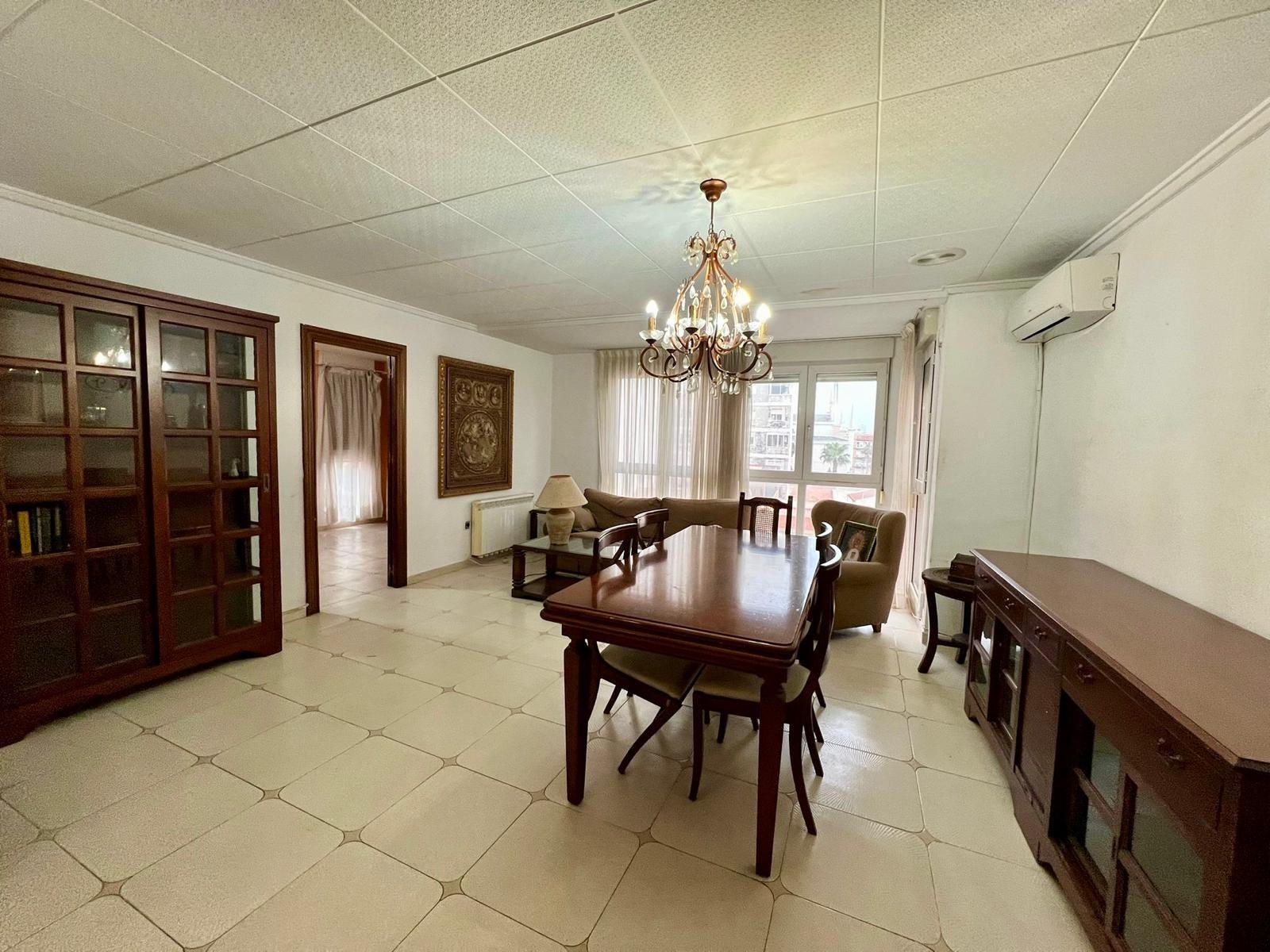 Huoneisto Torrevieja, Alicante, Espanja 4 makuuhuonetta, 112 m2 No. 182971