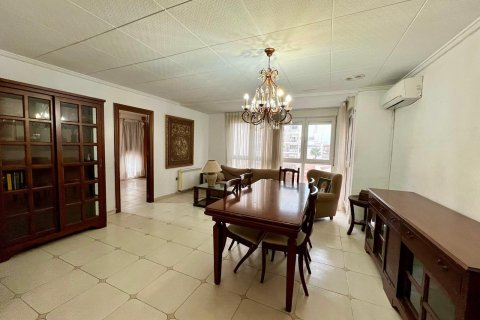 Apartament w Torrevieja, Alicante, Hiszpania 4 sypialnie, 112 mkw. nr 182971