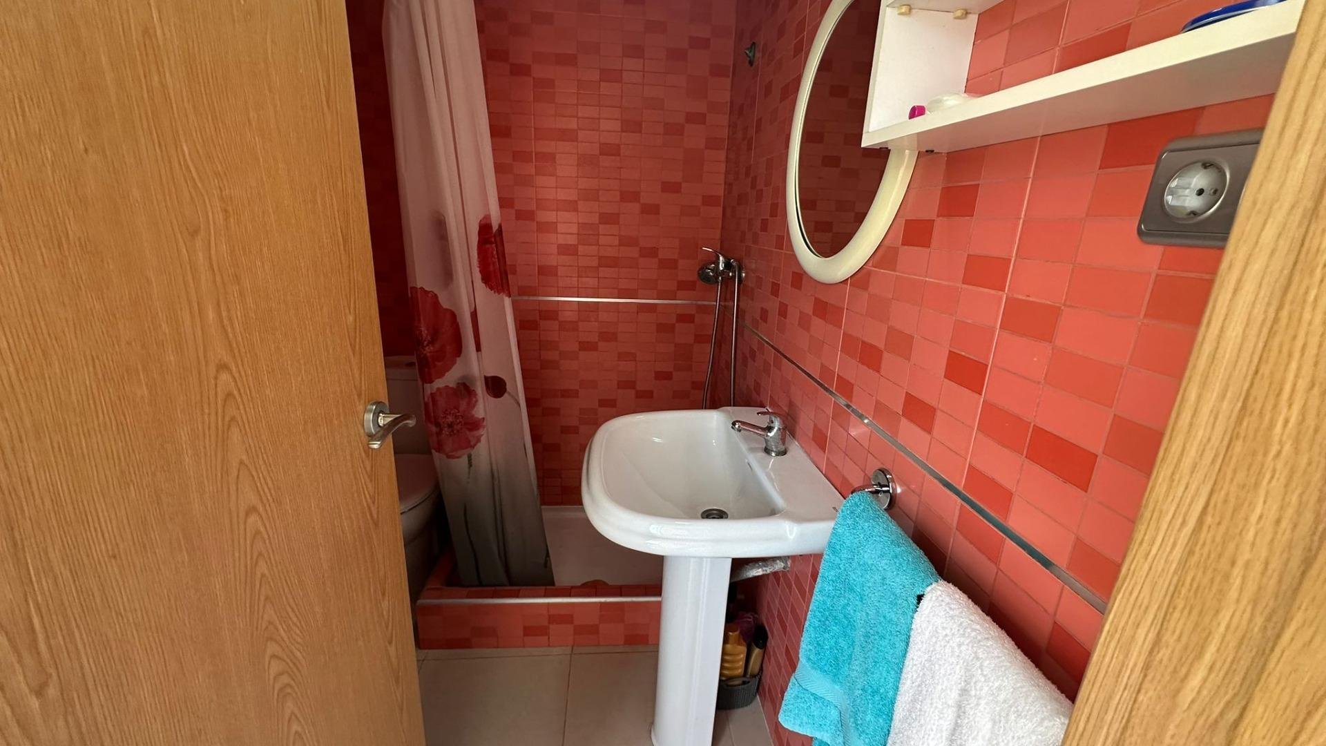 Appartamento a Benidorm, Alicante, Spagna 42 mq. N° 182969