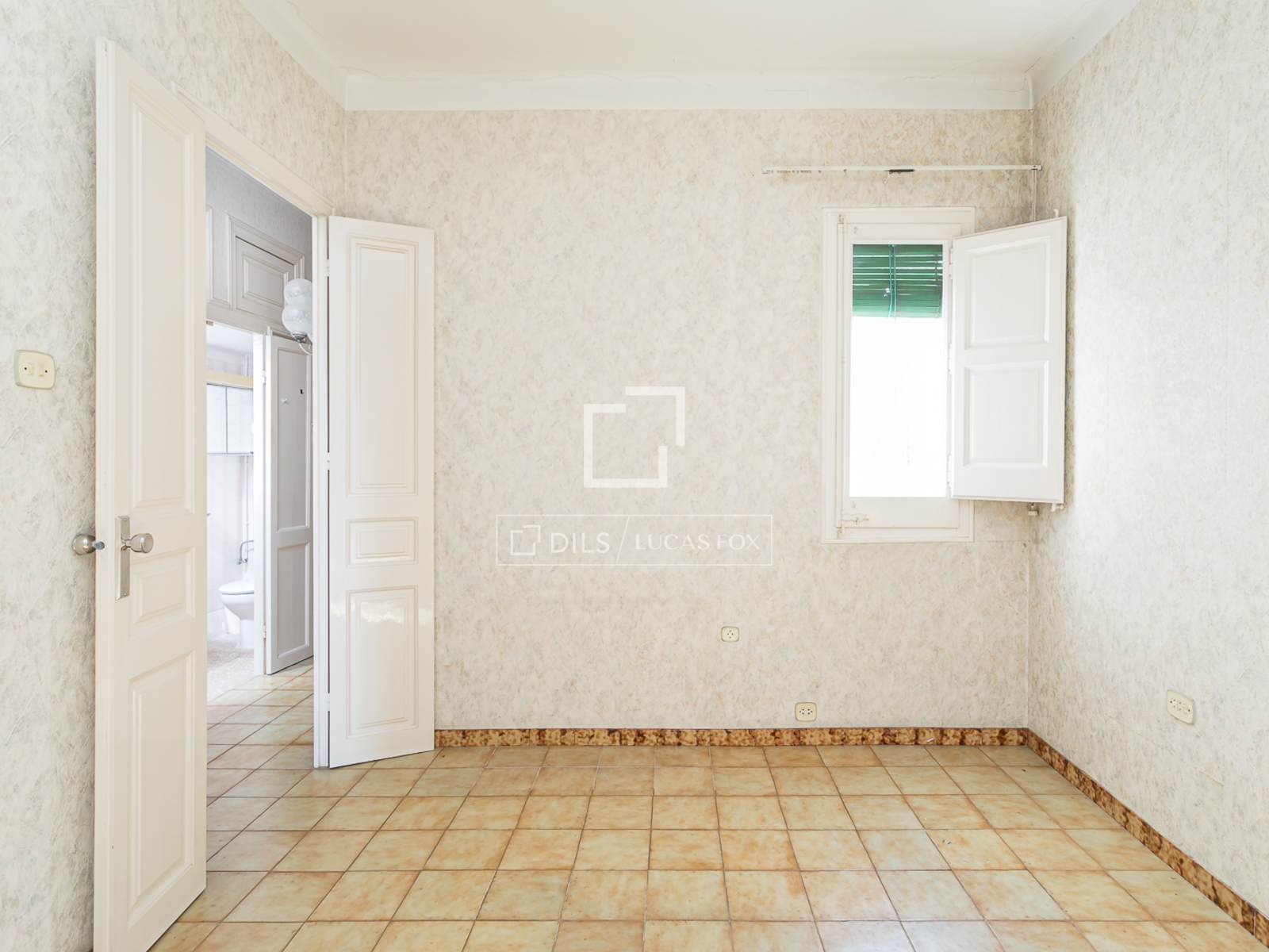 Appartamento a Barcelona, Spagna 4 camere da letto, 81 mq. N° 192678