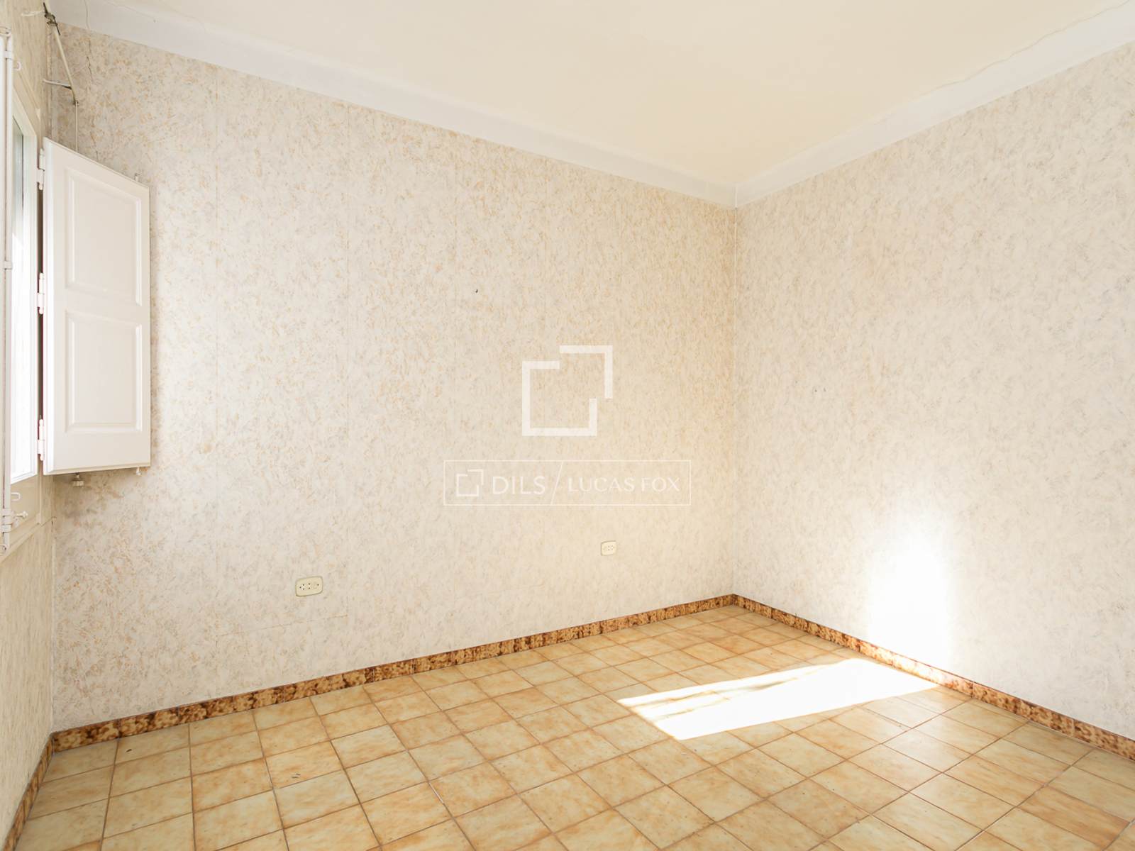Appartamento a Barcelona, Spagna 4 camere da letto, 81 mq. N° 192678