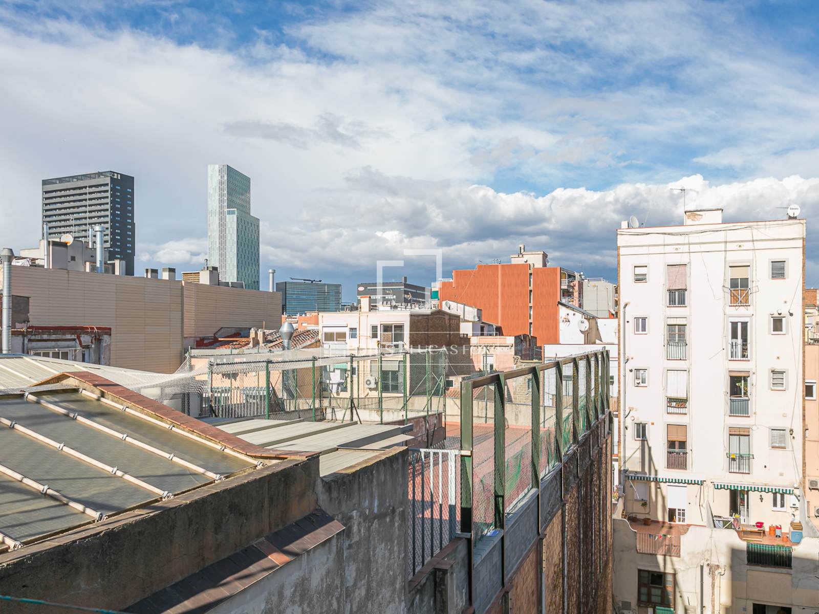 Appartamento a Barcelona, Spagna 4 camere da letto, 81 mq. N° 192678