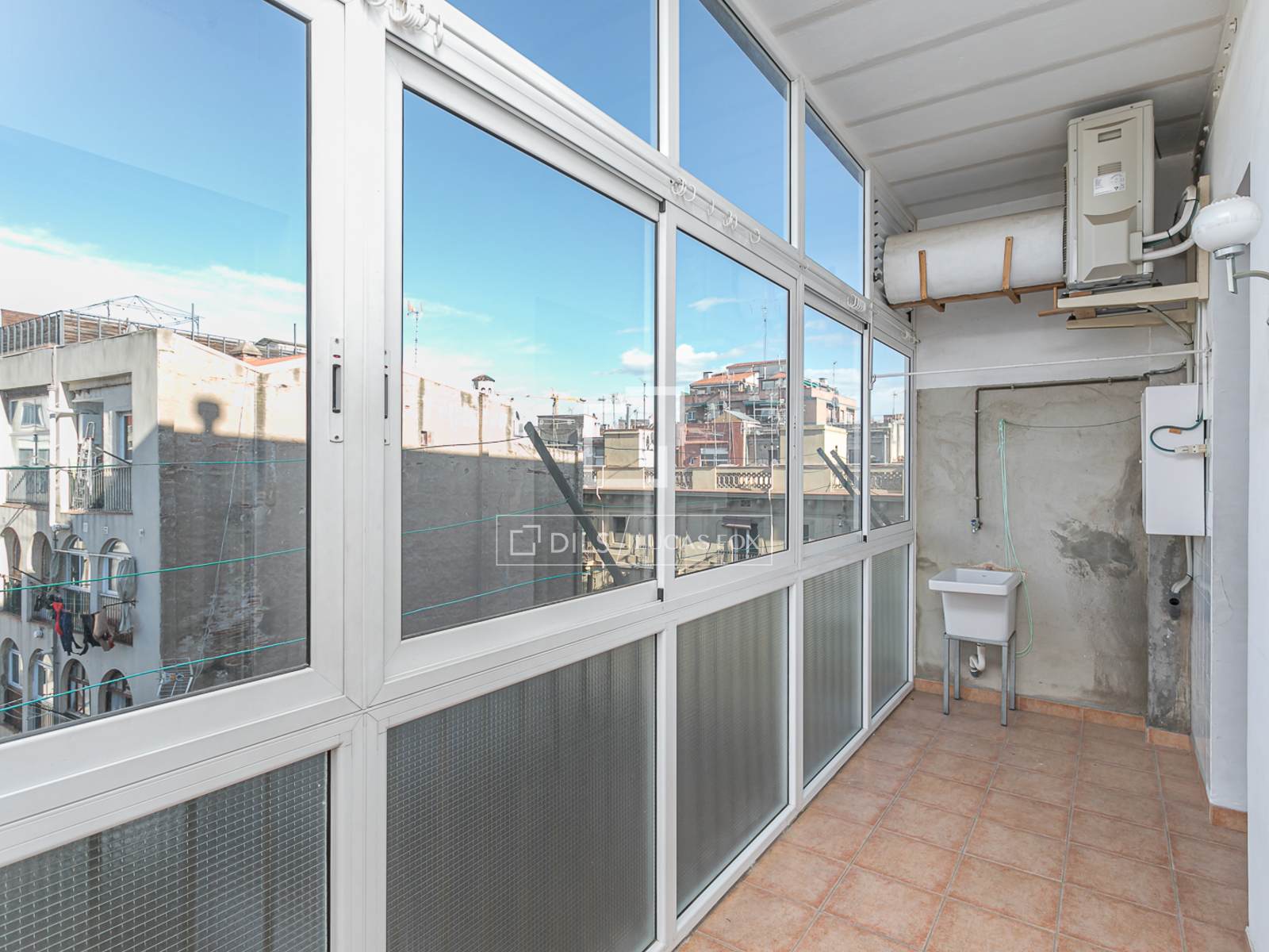 Appartamento a Barcelona, Spagna 4 camere da letto, 81 mq. N° 192678