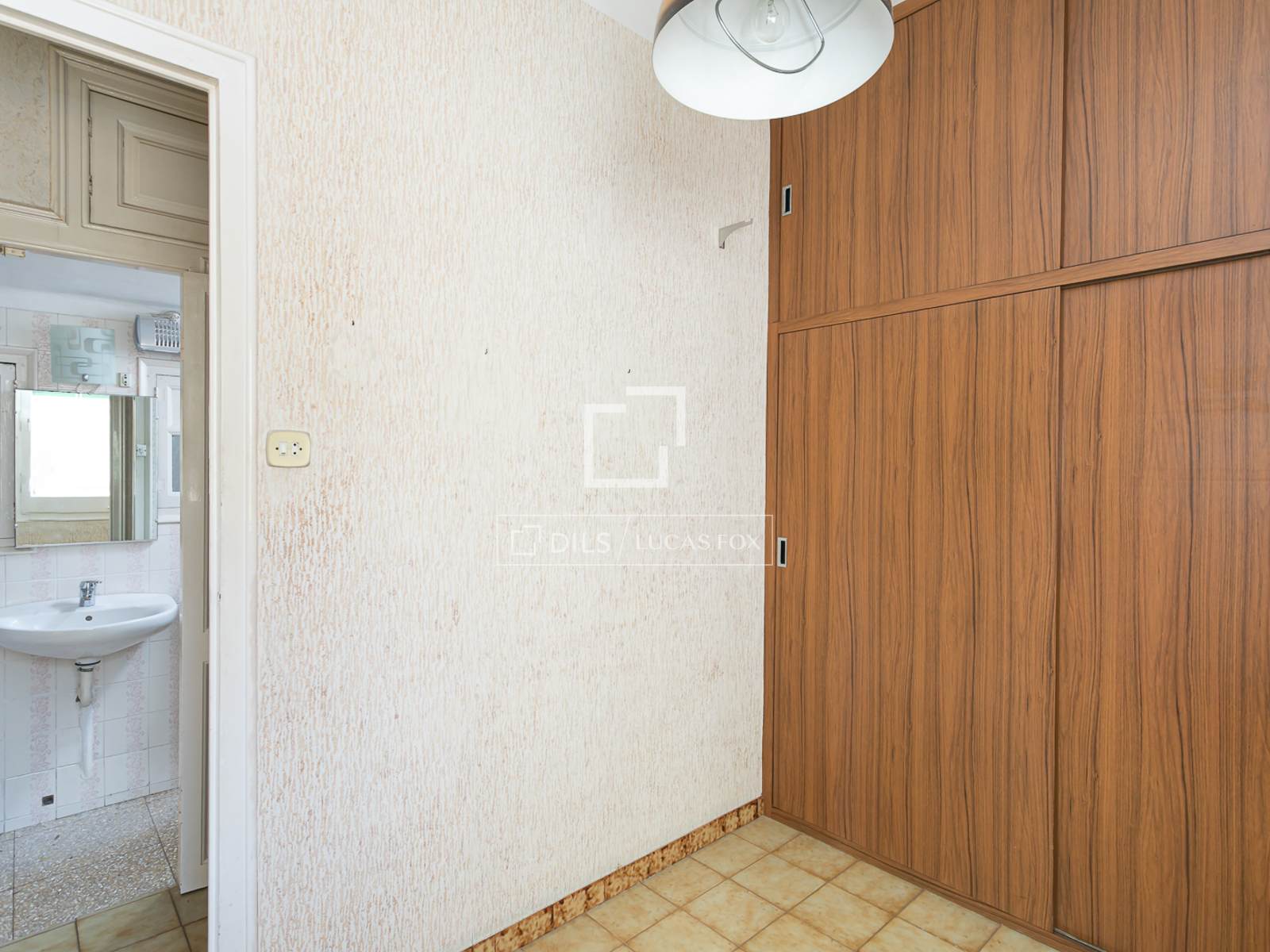 Appartamento a Barcelona, Spagna 4 camere da letto, 81 mq. N° 192678