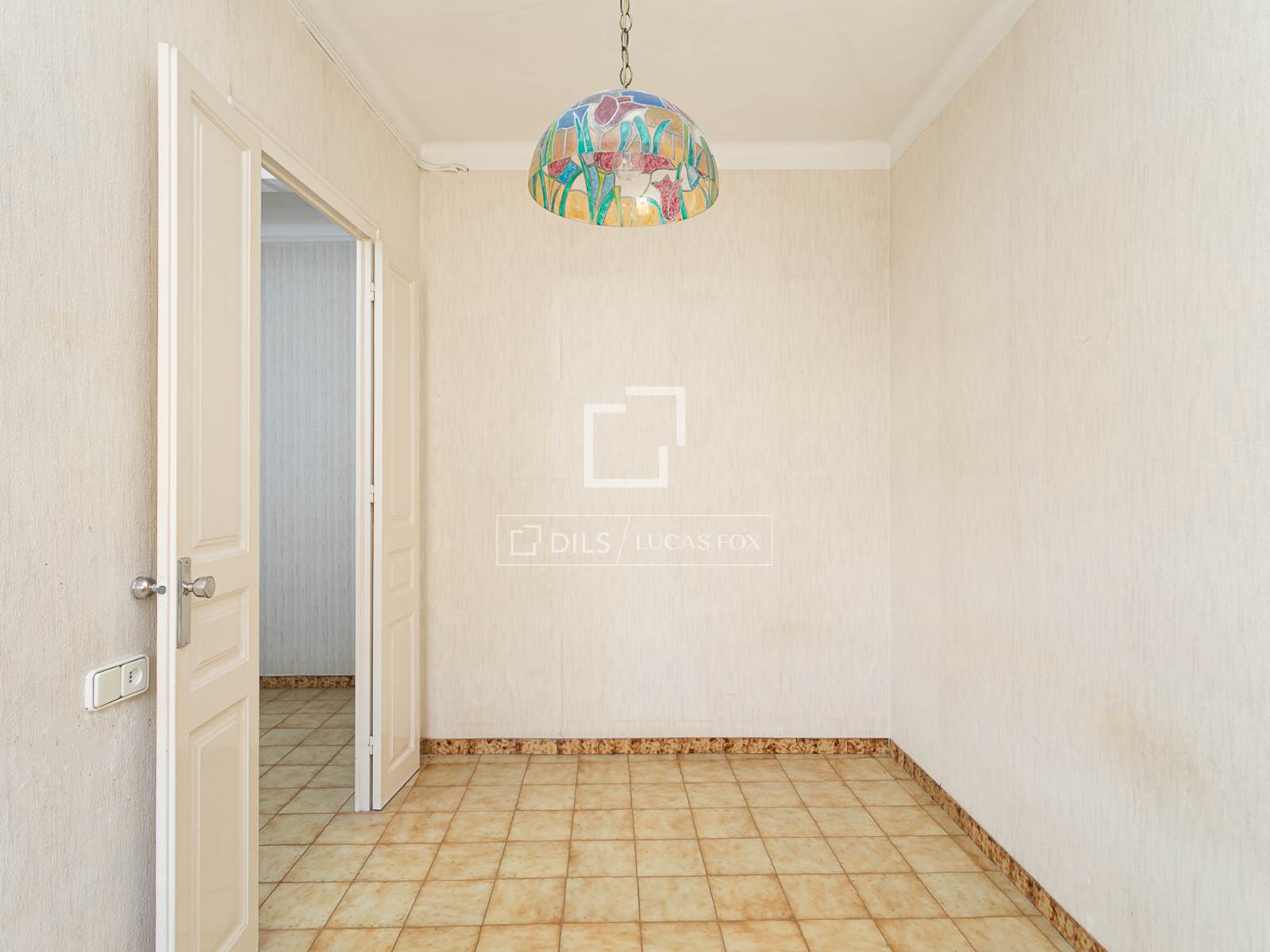 Appartamento a Barcelona, Spagna 4 camere da letto, 81 mq. N° 192678