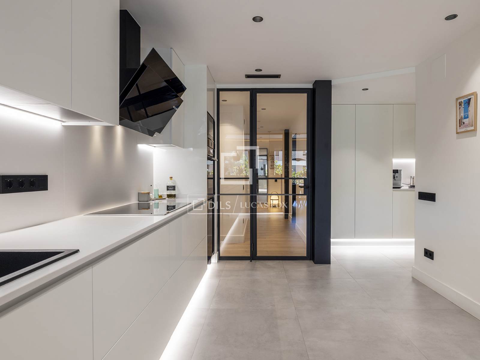 Wohnung in Barcelona, Spanien 6 Schlafzimmer, 201 m2 Nr. 192675