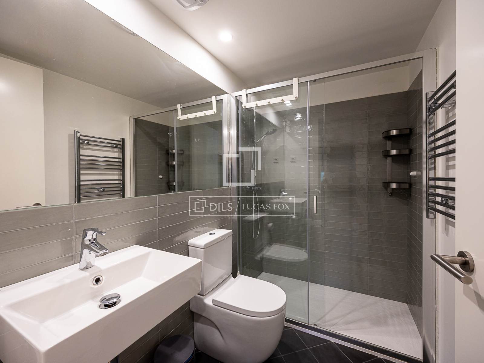 Wohnung in Barcelona, Spanien 2 Schlafzimmer, 73 m2 Nr. 192676