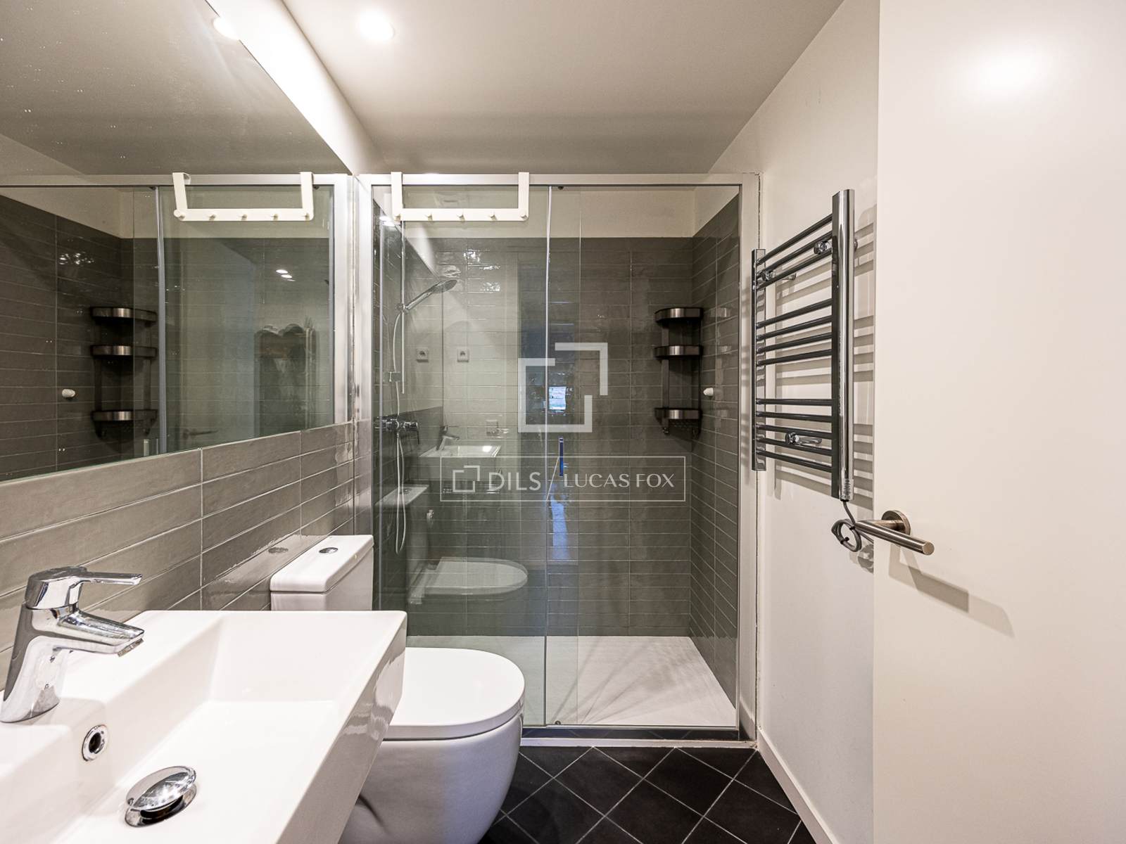 Wohnung in Barcelona, Spanien 2 Schlafzimmer, 73 m2 Nr. 192676