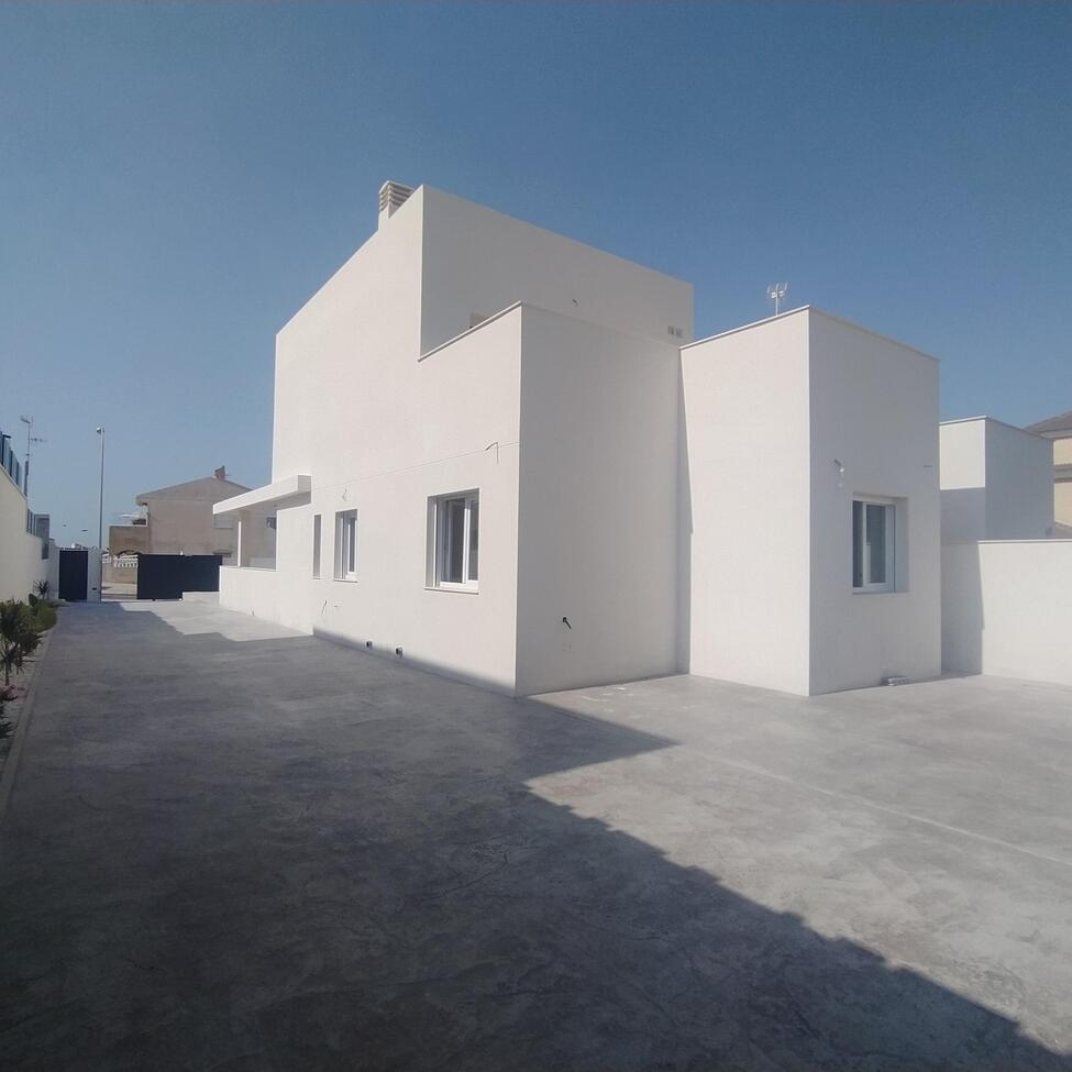 Villa en Torrevieja, Alicante, España 3 dormitorios,  No. 139782