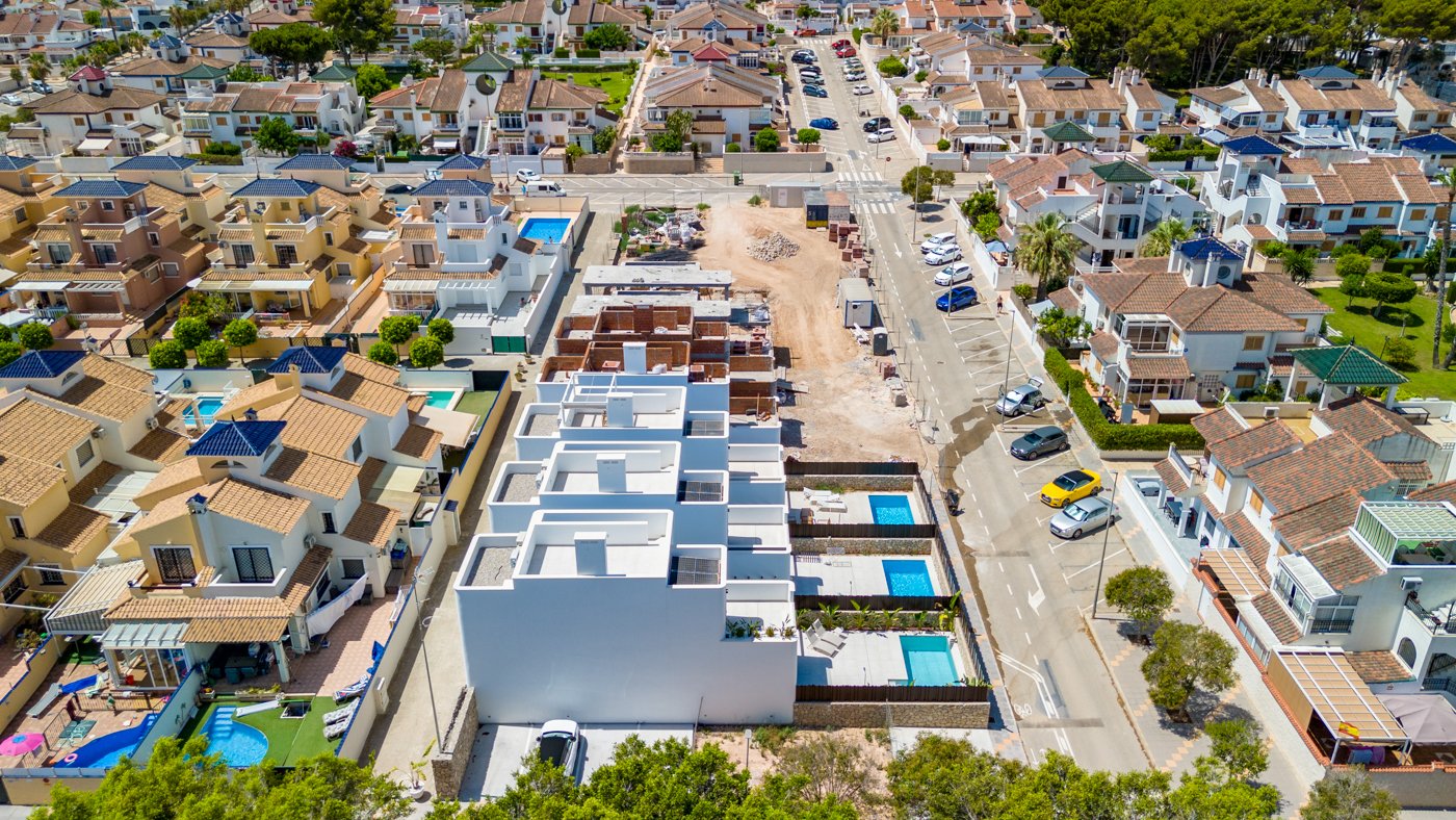 Villa en Mil Palmeras, Alicante, España 4 dormitorios, 173 m2 No. 189783
