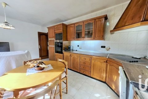 Willa w Lleida, Hiszpania 6 sypialni, 505 mkw. nr 185569