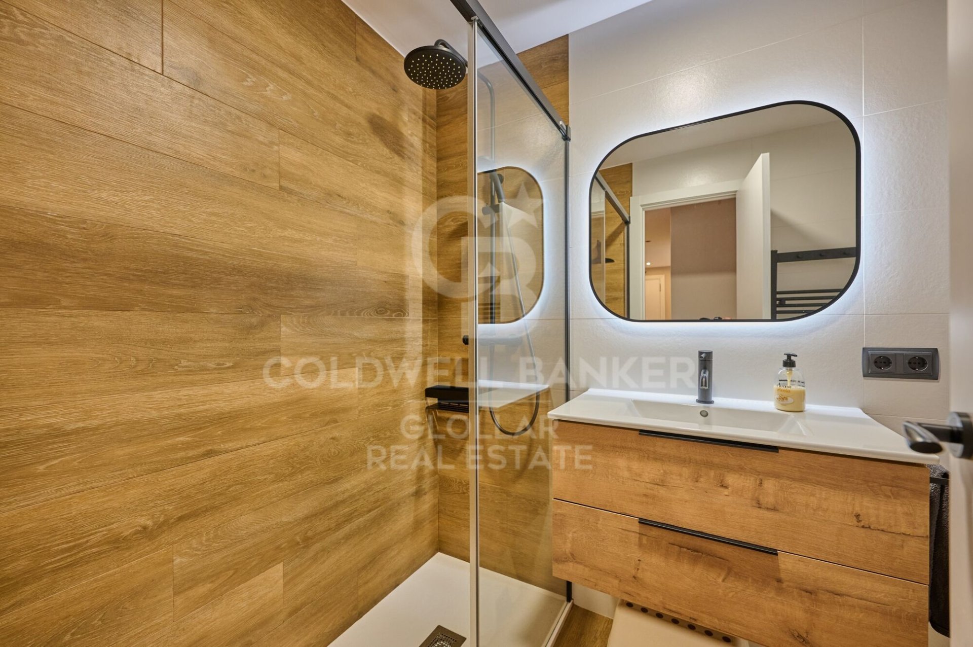 Dzīvoklis Girona, Spānijā 5 istabas, 180 m2 Nr. 179168