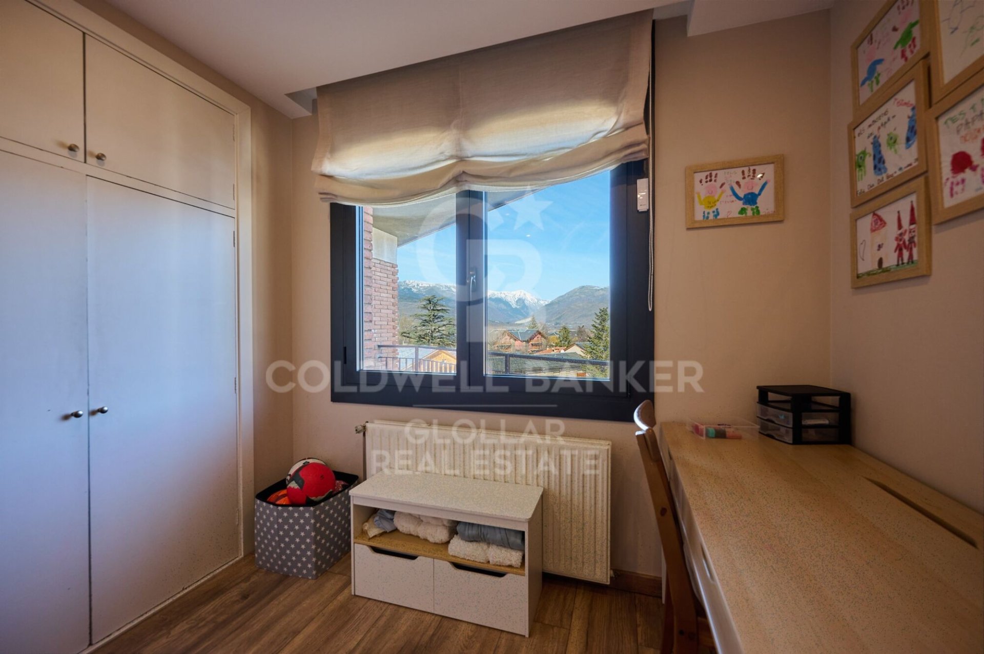 Dzīvoklis Girona, Spānijā 5 istabas, 180 m2 Nr. 179168