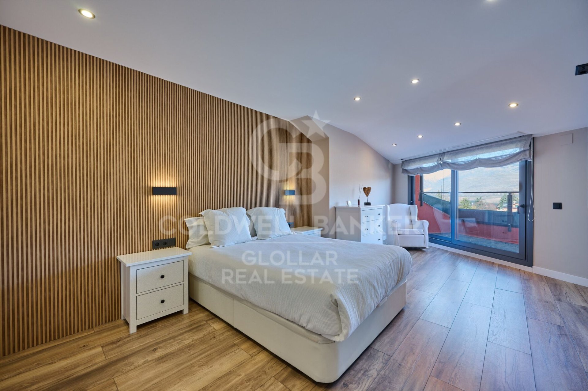 Dzīvoklis Girona, Spānijā 5 istabas, 180 m2 Nr. 179168