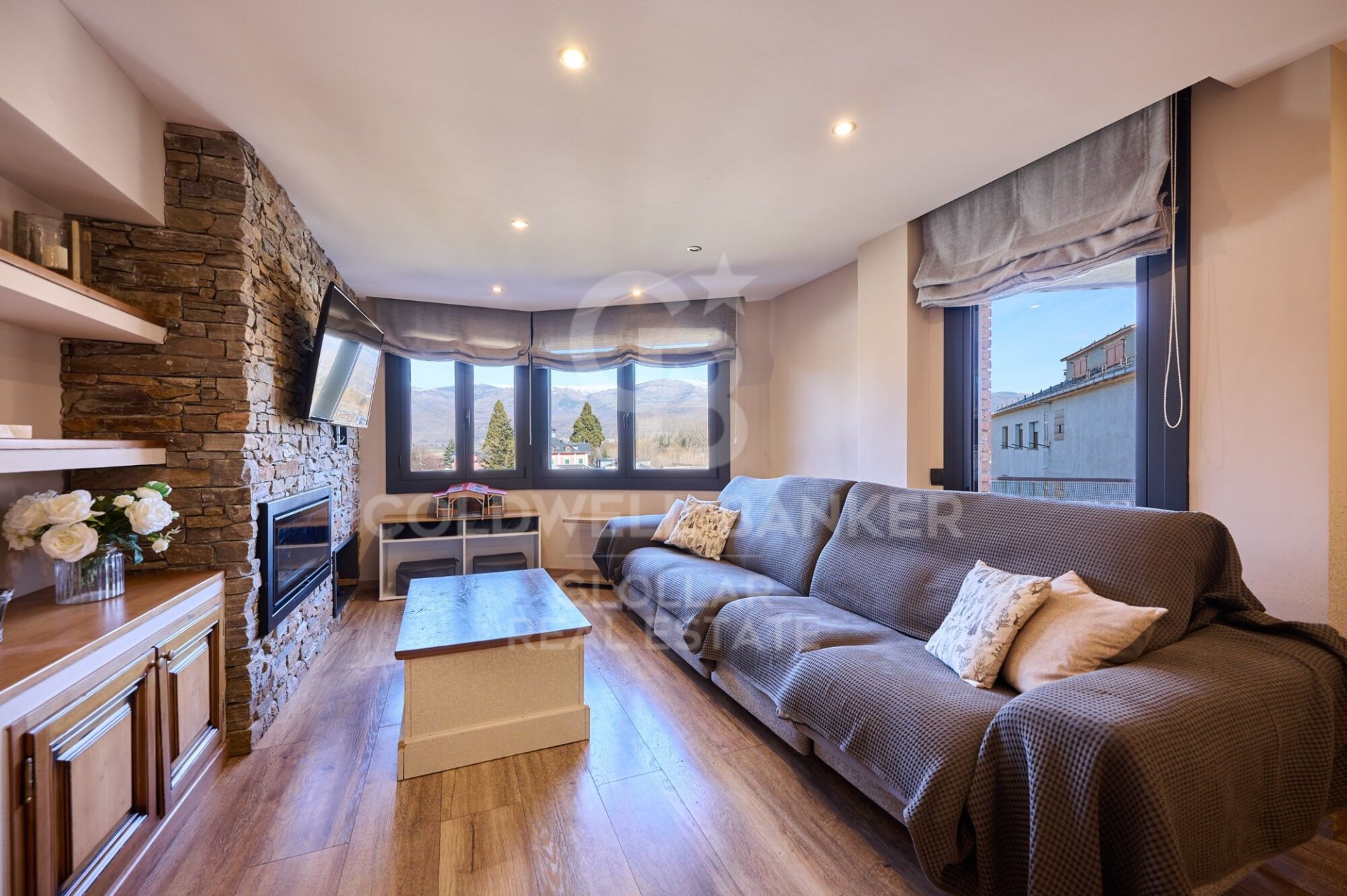 Dzīvoklis Girona, Spānijā 5 istabas, 180 m2 Nr. 179168